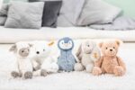 Steiff Hoppie Hase 18 cm hellgrau, Plüschtier Hase mit Schlappohren, Soft Cuddly Friends, flauschiges Stofftie Kuscheln – Bild 6